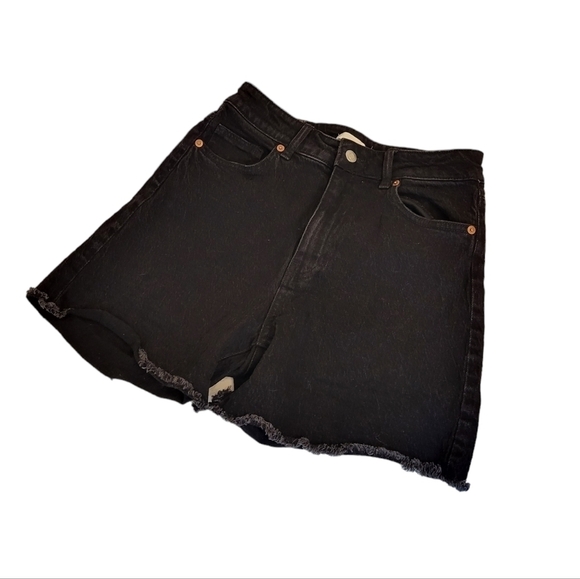 H&M High Rise Black Denim Shorts - Picture 1 of 7